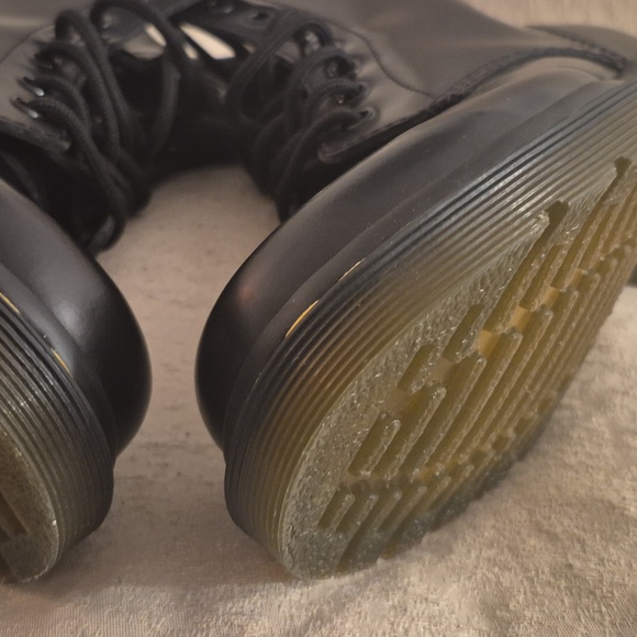 DOC MARTEN S - Picture 5 of 9